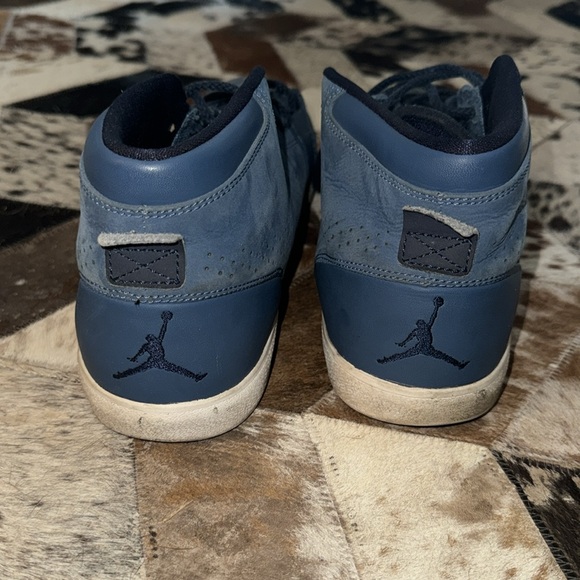Air Jordan - Picture 3 of 6